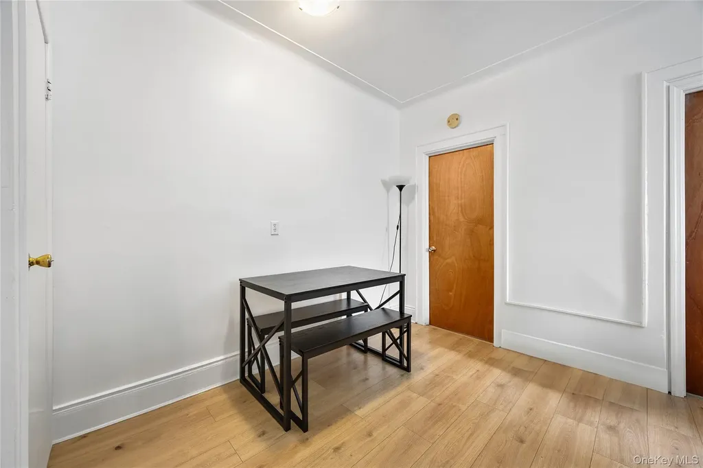 152-26/28 Northern Boulevard Flushing NY 11354