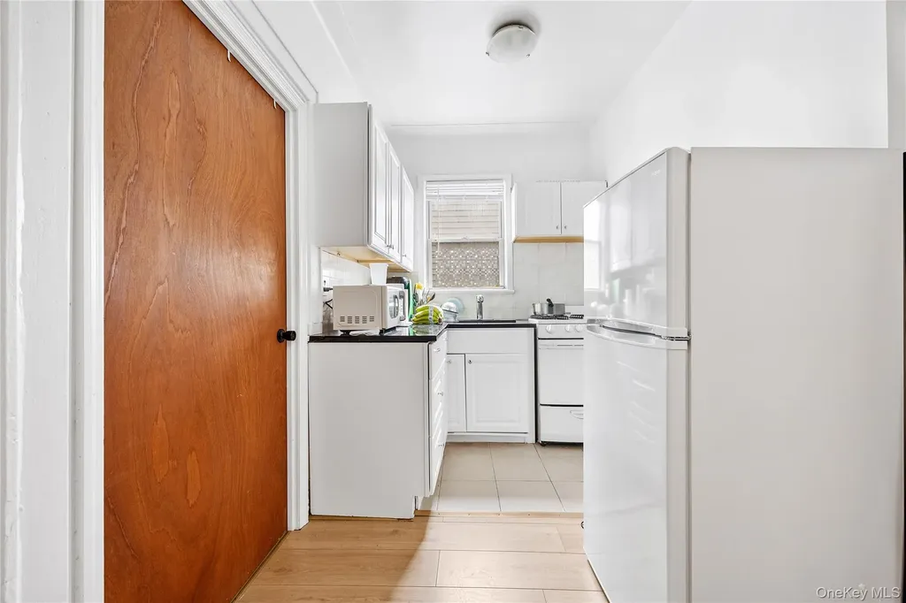 152-26/28 Northern Boulevard Flushing NY 11354