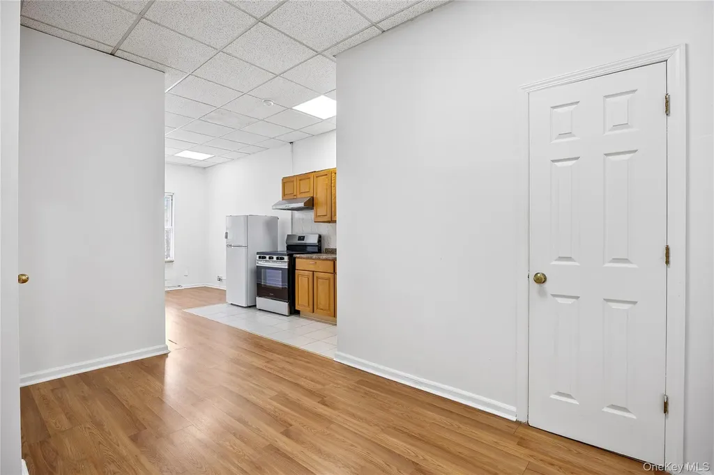 152-26/28 Northern Boulevard Flushing NY 11354