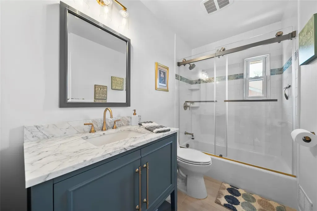 2555 Iris Lane North Bellmore NY 11710