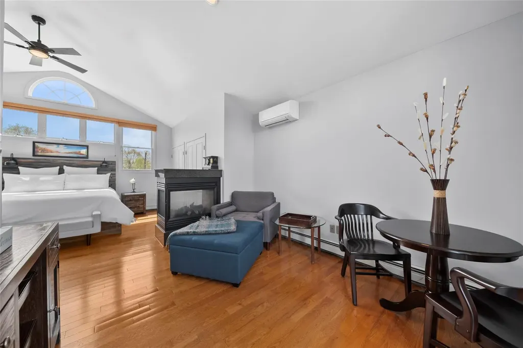 2555 Iris Lane North Bellmore NY 11710