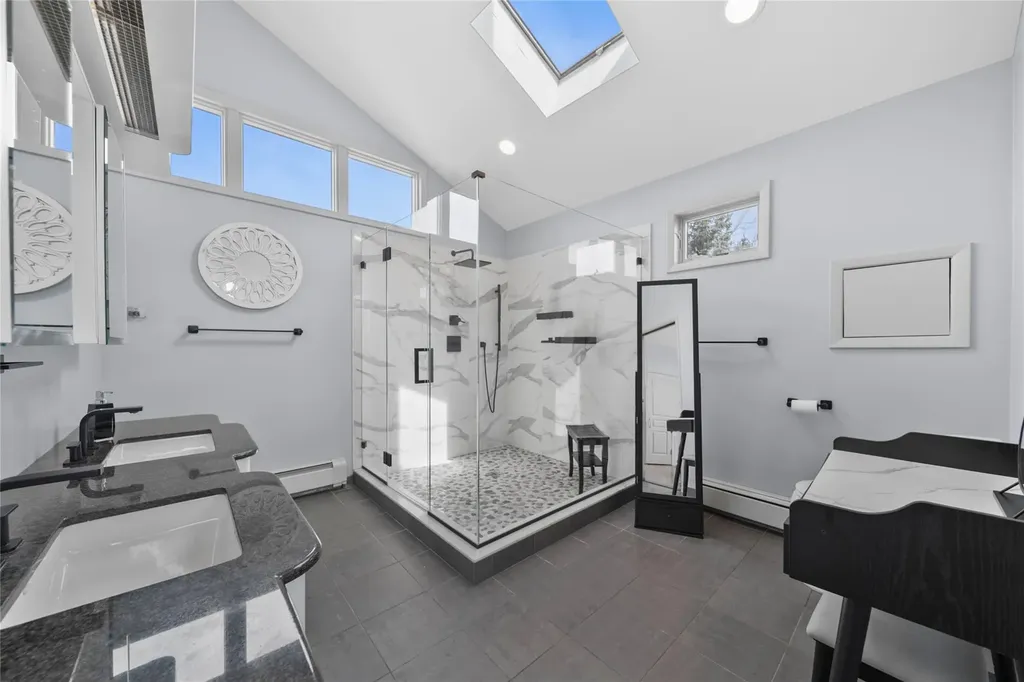 2555 Iris Lane North Bellmore NY 11710