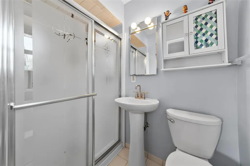 2555 Iris Lane North Bellmore NY 11710