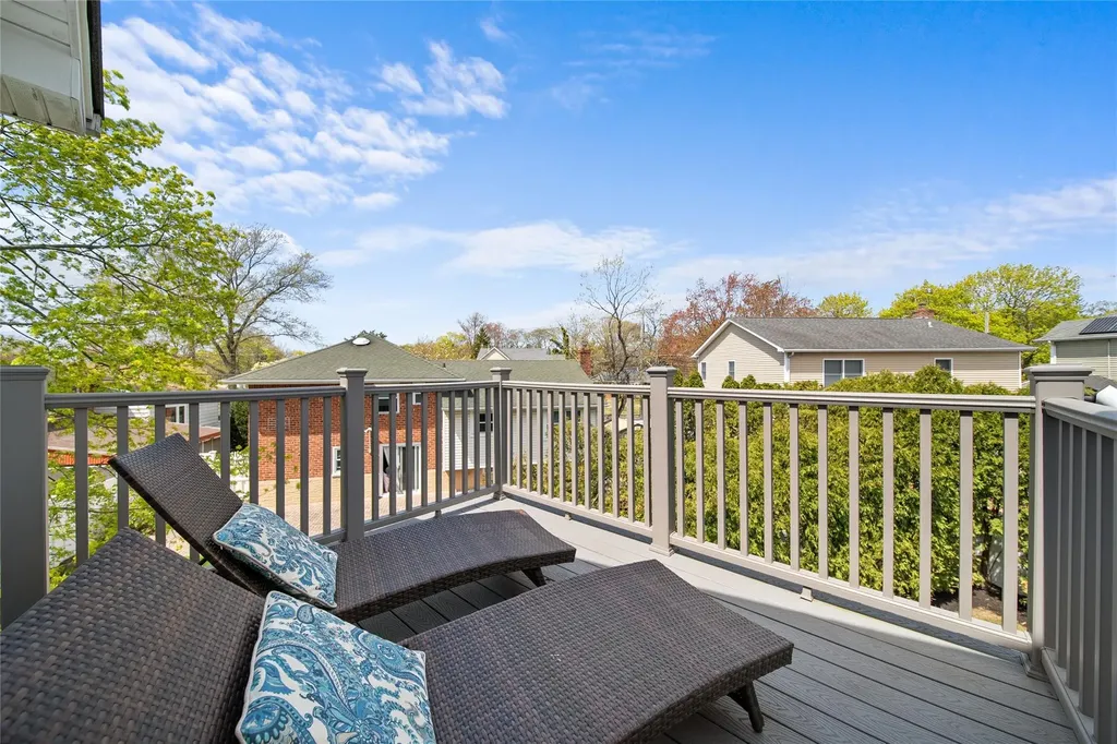 2555 Iris Lane North Bellmore NY 11710