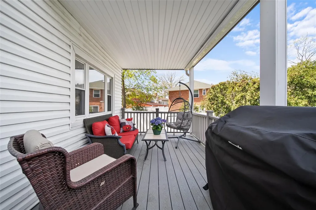 2555 Iris Lane North Bellmore NY 11710