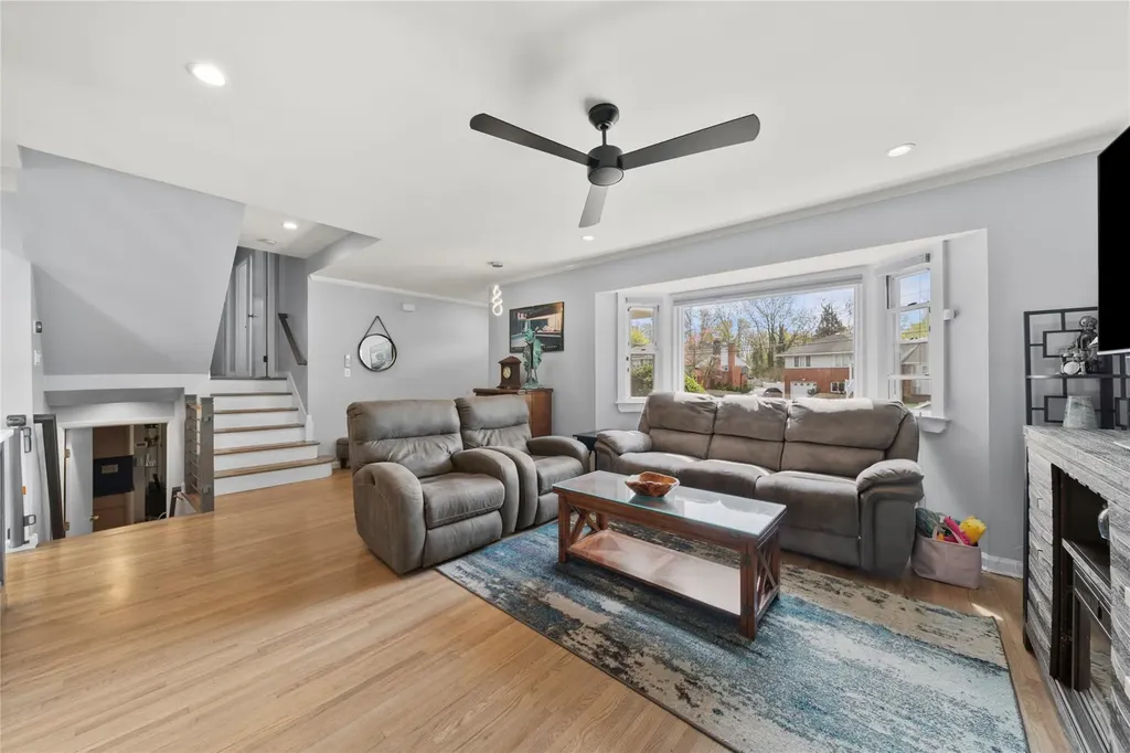 2555 Iris Lane North Bellmore NY 11710
