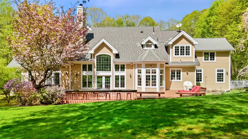 26 Autumn Ridge Road Pound Ridge NY 10576