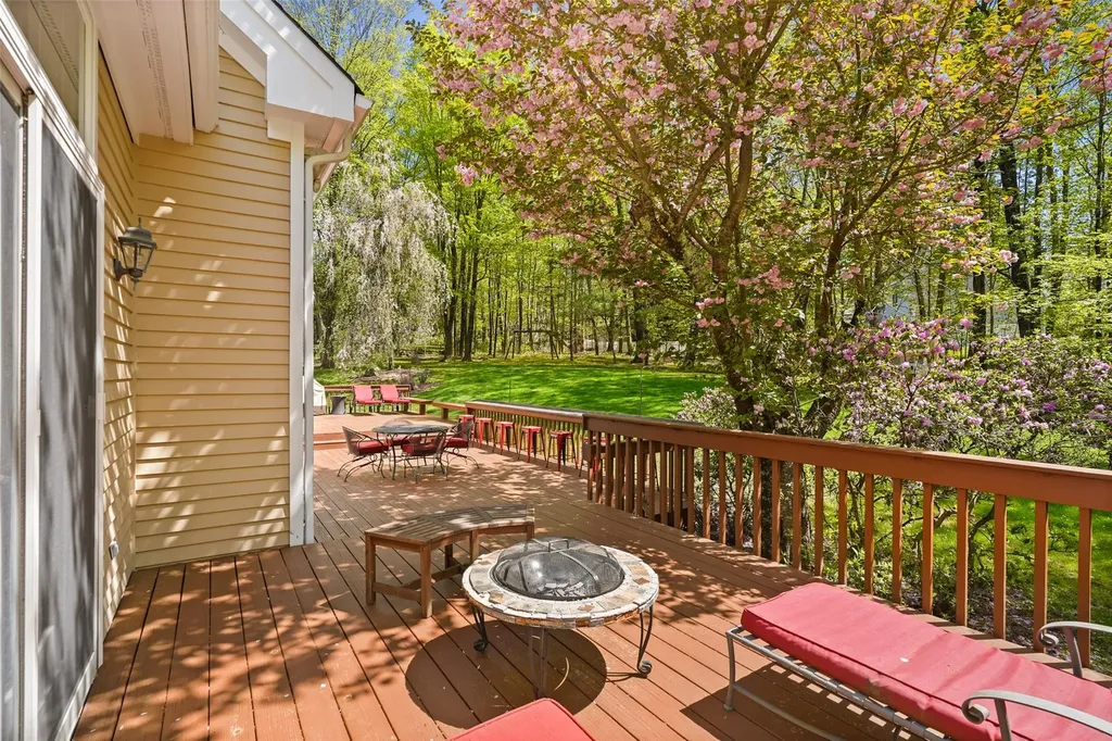 26 Autumn Ridge Road Pound Ridge NY 10576