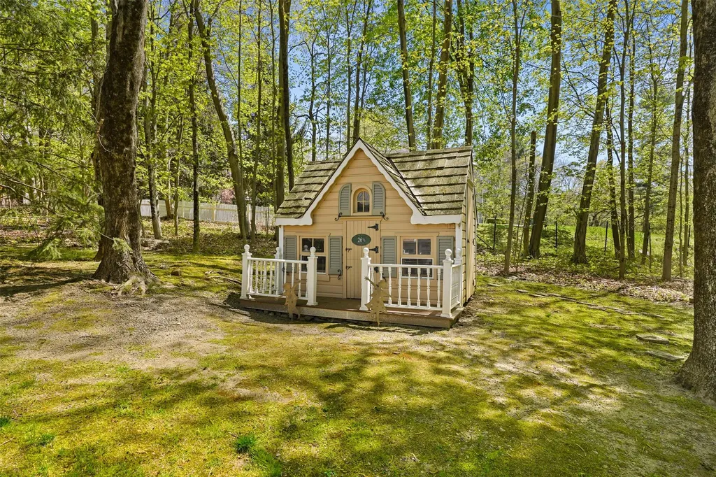 26 Autumn Ridge Road Pound Ridge NY 10576