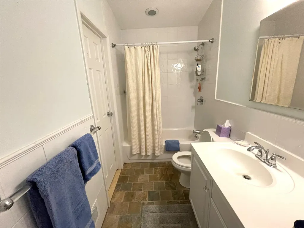 9 Crescent Circle Rock Hill NY 12775