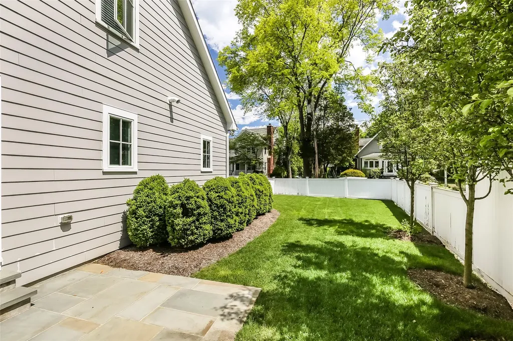 61 Grapal Street Rye NY 10580