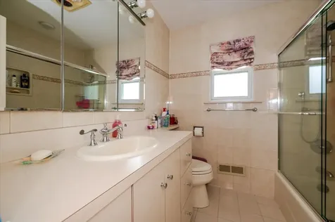 3208 Grand Boulevard Baldwin Harbor NY 11510