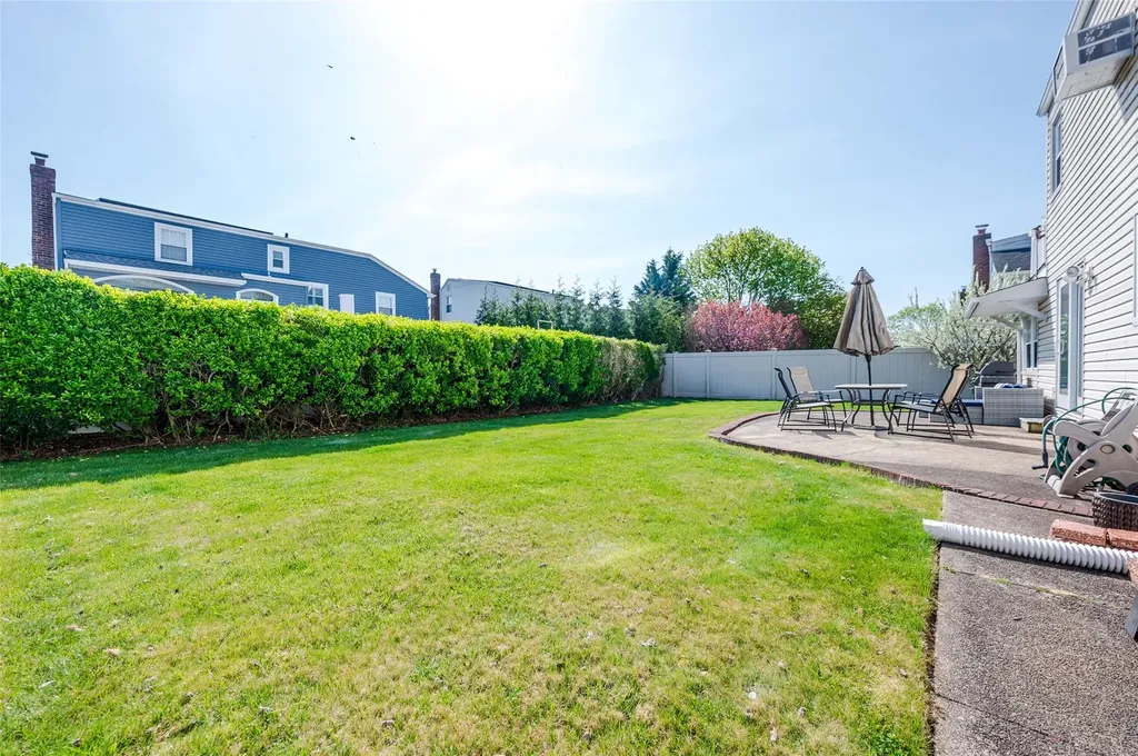 3259 Perry Avenue Oceanside NY 11572
