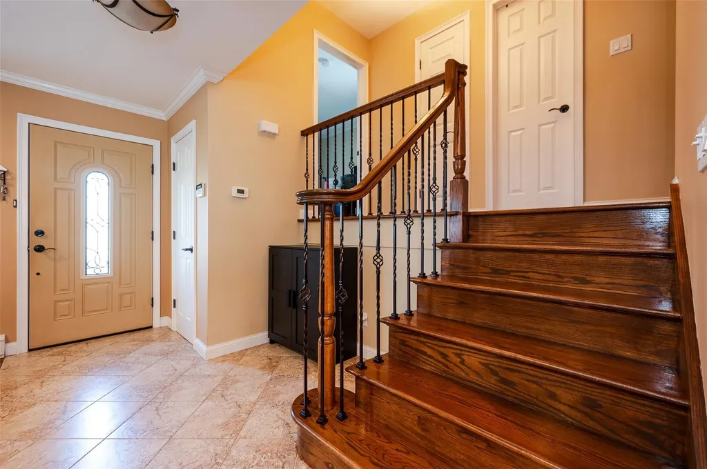 3259 Perry Avenue Oceanside NY 11572