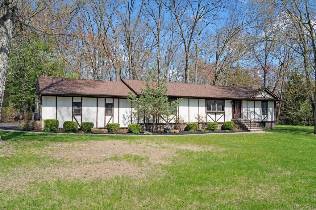 13 Angelo Drive Pine Bush NY 12566