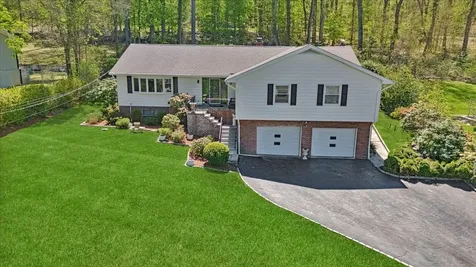 25 Gabriel Drive Cortlandt Manor NY 10567