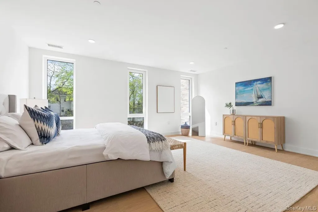 33 Calvert Street Harrison NY 10528