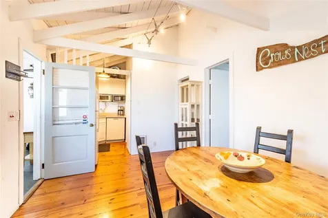 31 Beach Hill Drive Baiting Hollow NY 11933