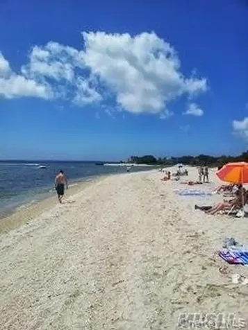 31 Beach Hill Drive Baiting Hollow NY 11933