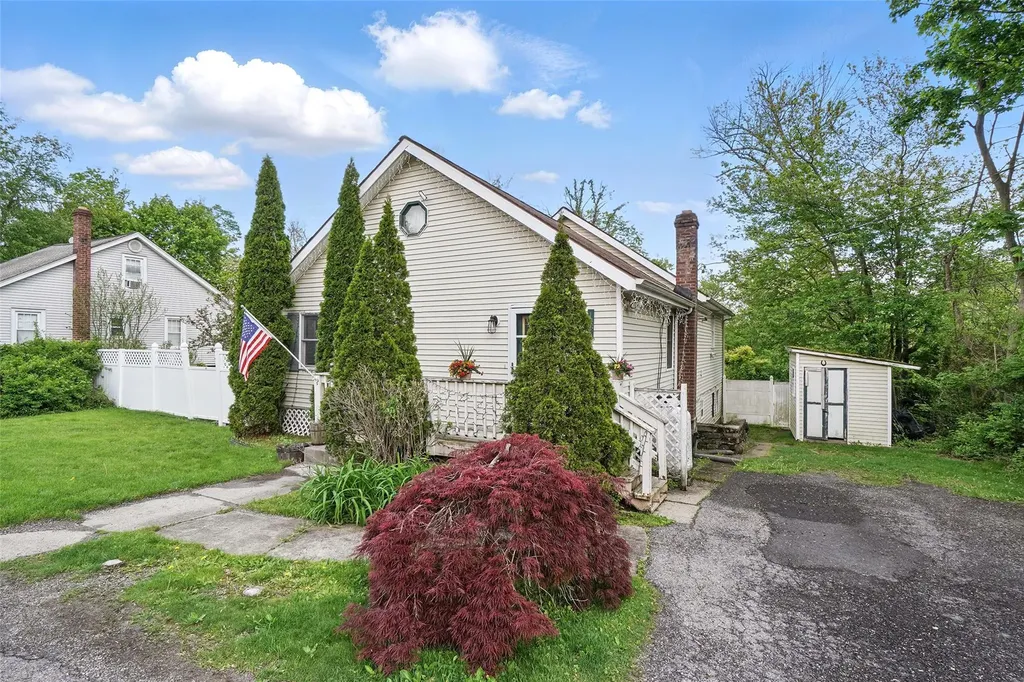 154 Longfellow Drive Carmel NY 10512