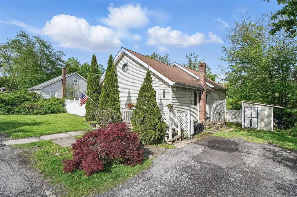 154 Longfellow Drive Carmel NY 10512