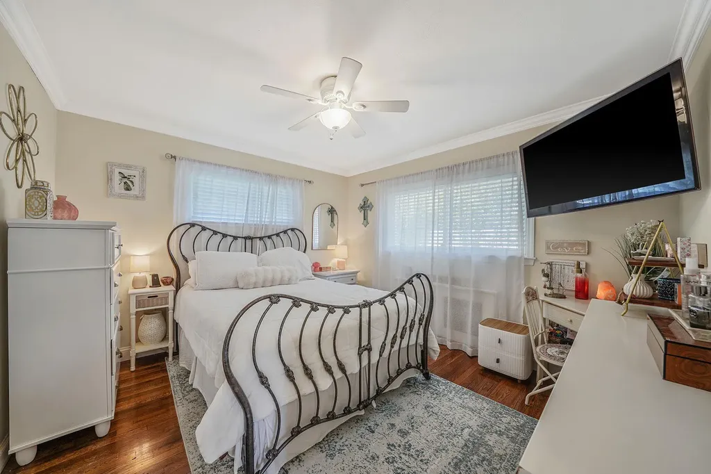 1 Elizabeth Drive Bethpage NY 11714
