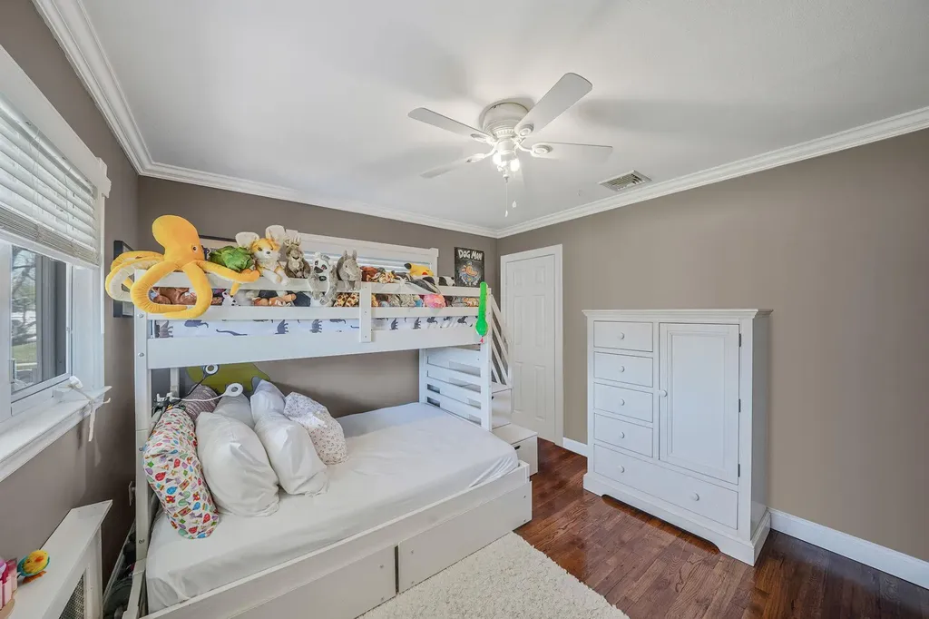 1 Elizabeth Drive Bethpage NY 11714