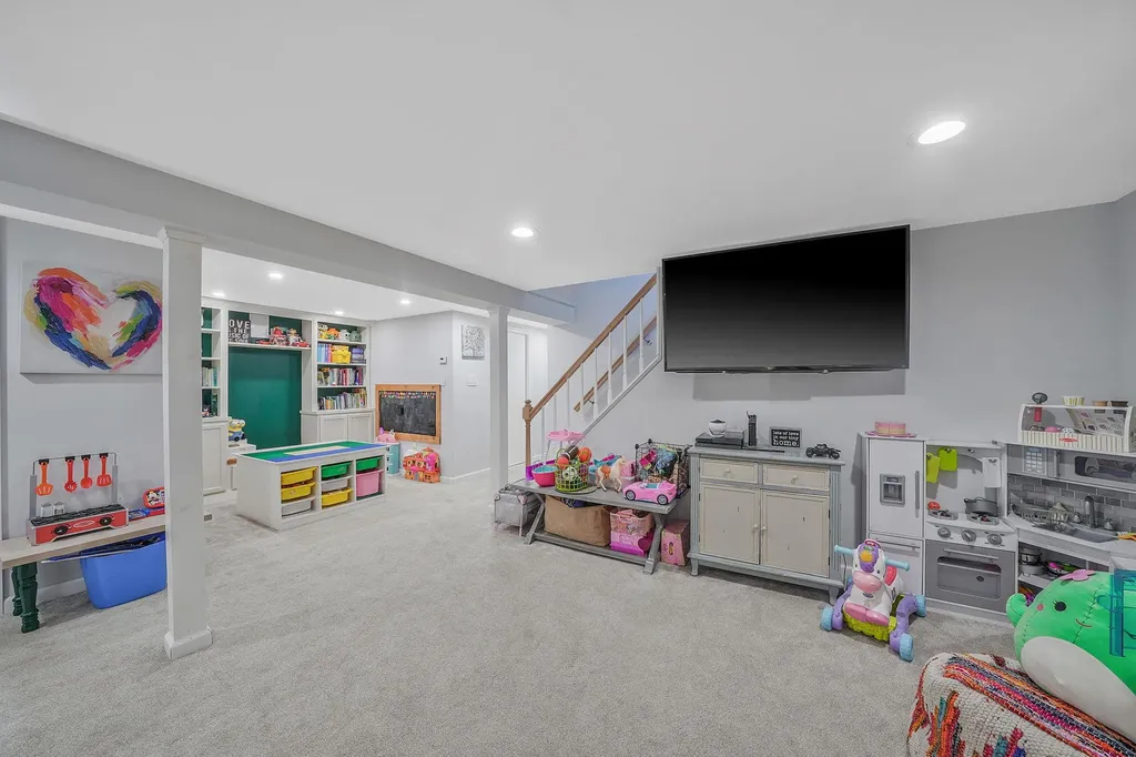 1 Elizabeth Drive Bethpage NY 11714