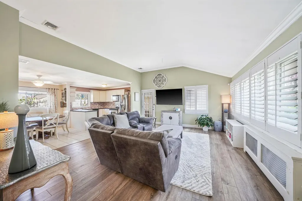 1 Elizabeth Drive Bethpage NY 11714