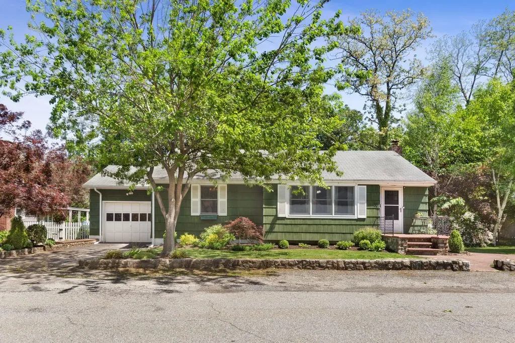 14 Constitution Drive Cold Spring NY 10516