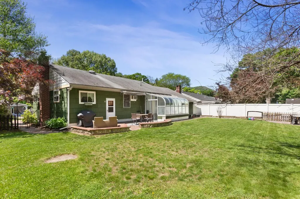 14 Constitution Drive Cold Spring NY 10516