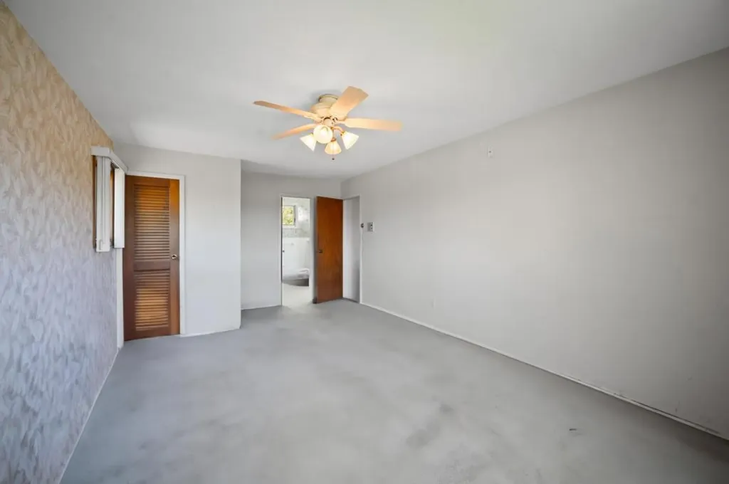 1 Bardolier Lane Bay Shore NY 11706