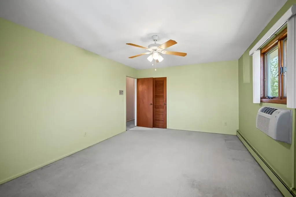 1 Bardolier Lane Bay Shore NY 11706