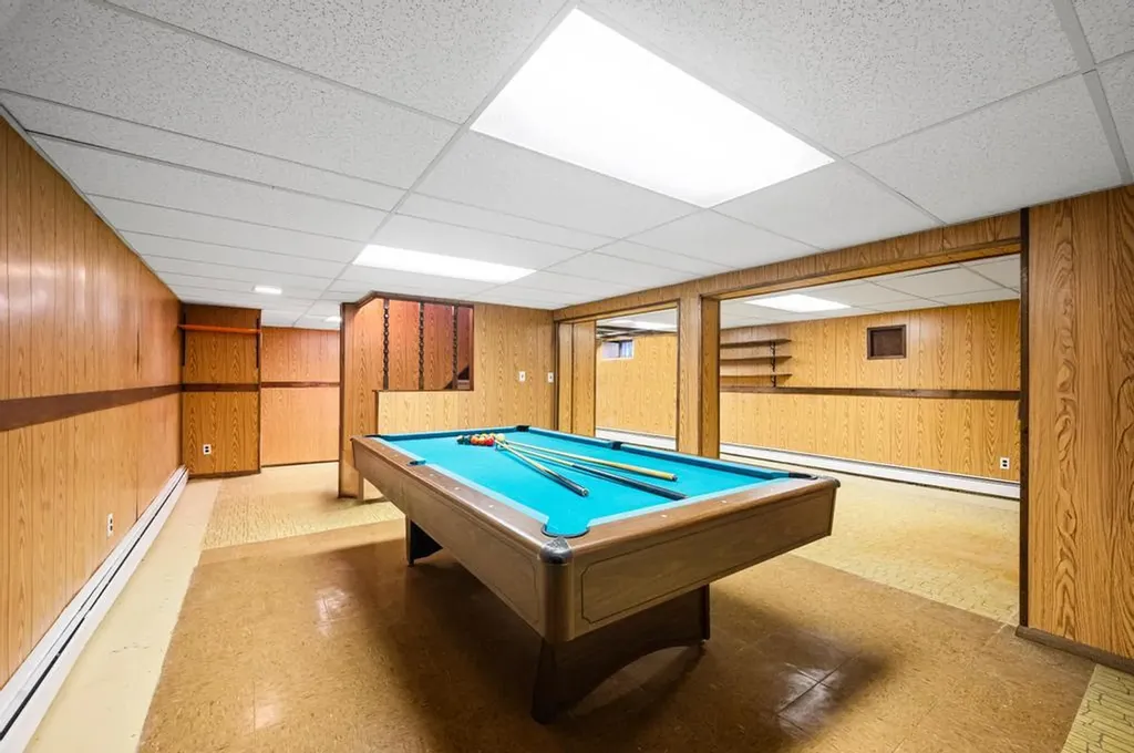 1 Bardolier Lane Bay Shore NY 11706