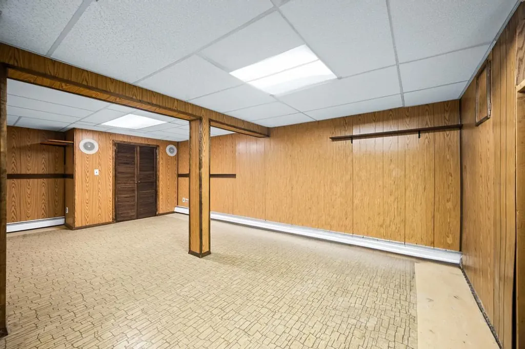 1 Bardolier Lane Bay Shore NY 11706
