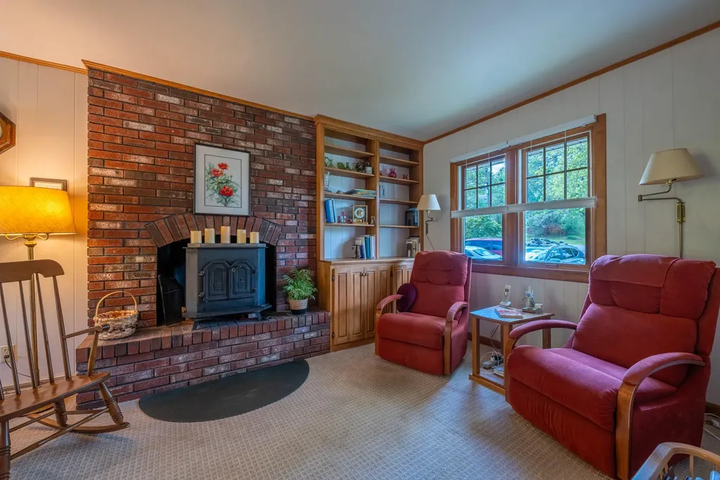 11 Mcintosh Drive Poughkeepsie NY 12603