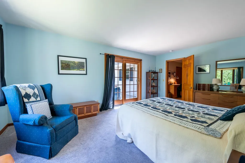 11 Mcintosh Drive Poughkeepsie NY 12603