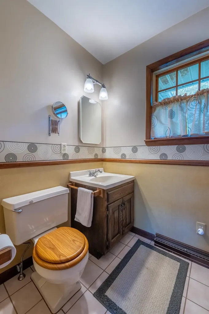 11 Mcintosh Drive Poughkeepsie NY 12603
