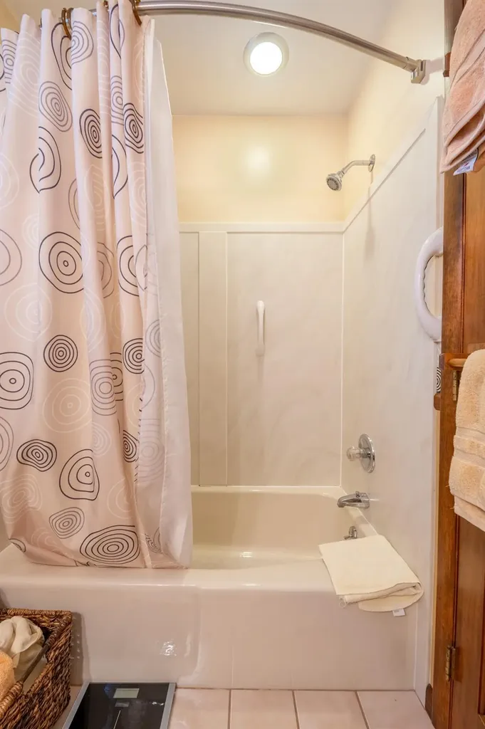 11 Mcintosh Drive Poughkeepsie NY 12603