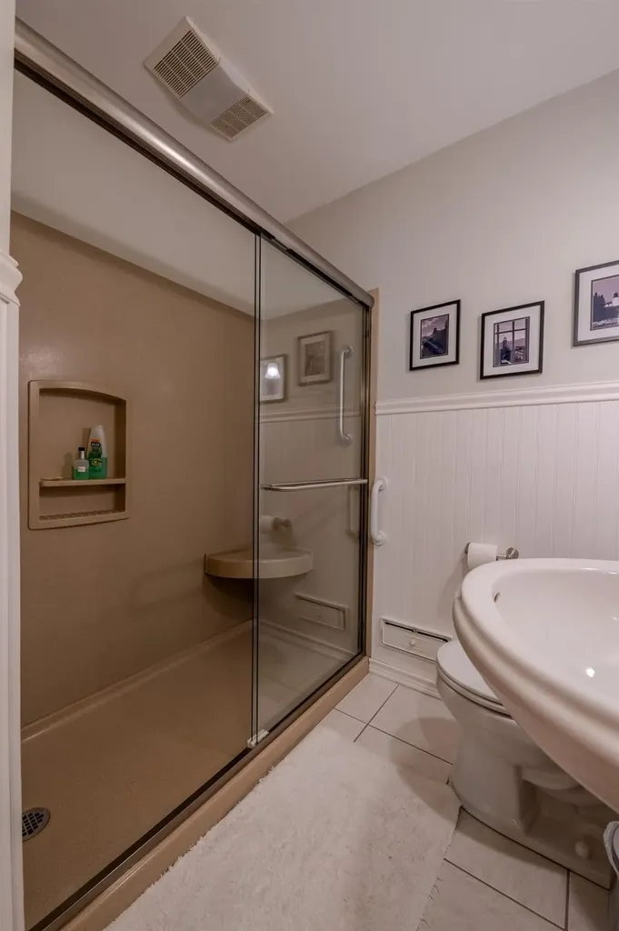 11 Mcintosh Drive Poughkeepsie NY 12603