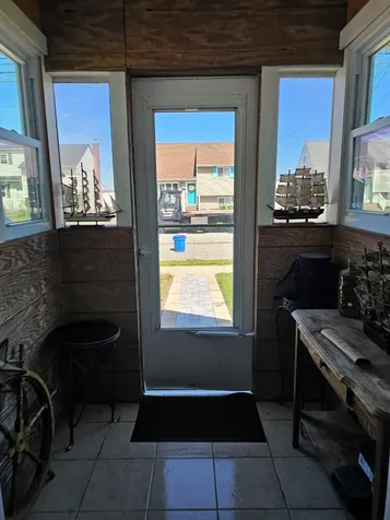 260 East Drive Copiague NY 11726