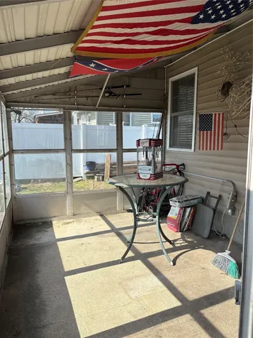 260 East Drive Copiague NY 11726