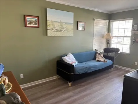 260 East Drive Copiague NY 11726