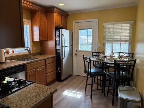 260 East Drive Copiague NY 11726