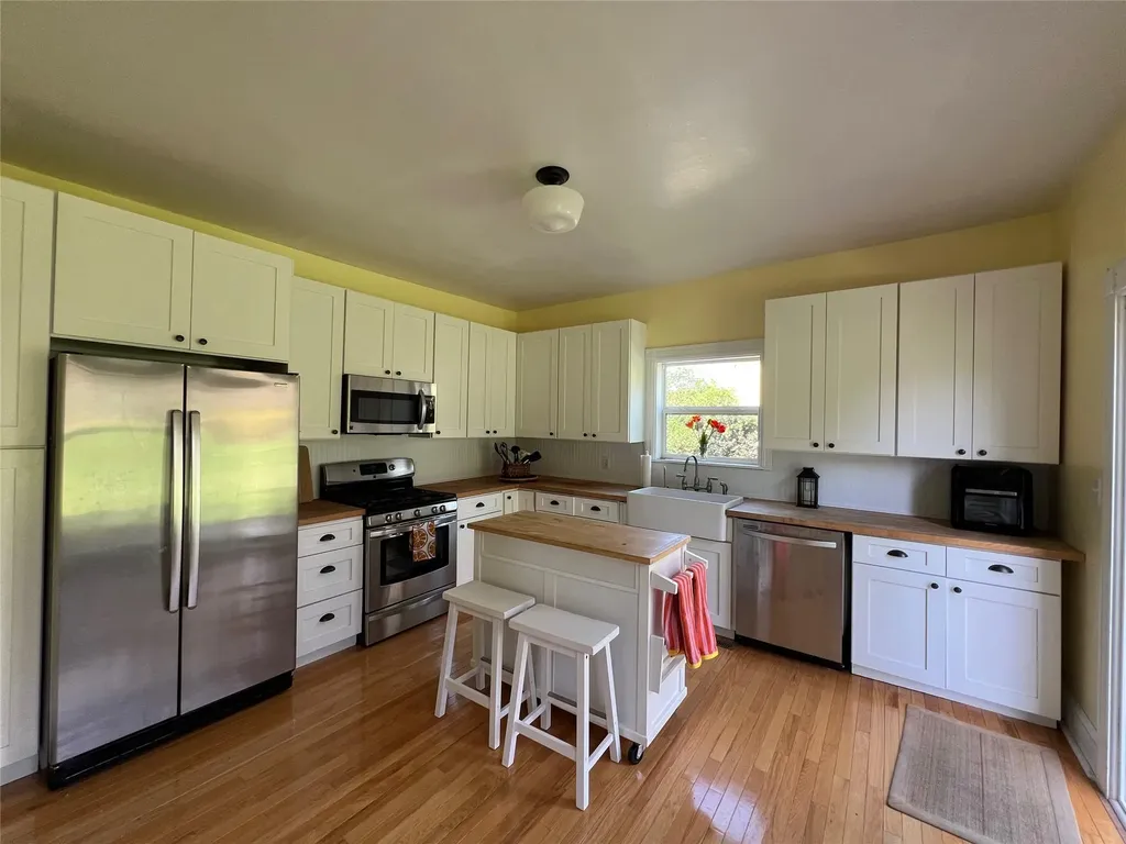 61 Barton Street Millerton NY 12546