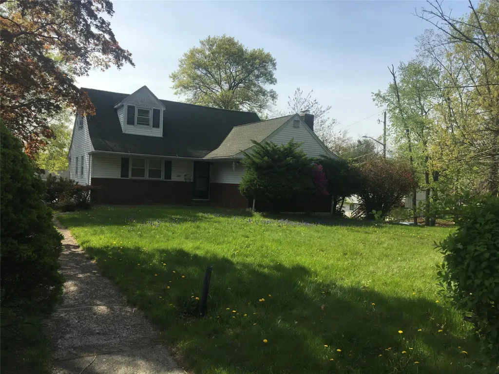133 Fairview Avenue Spring Valley NY 10977