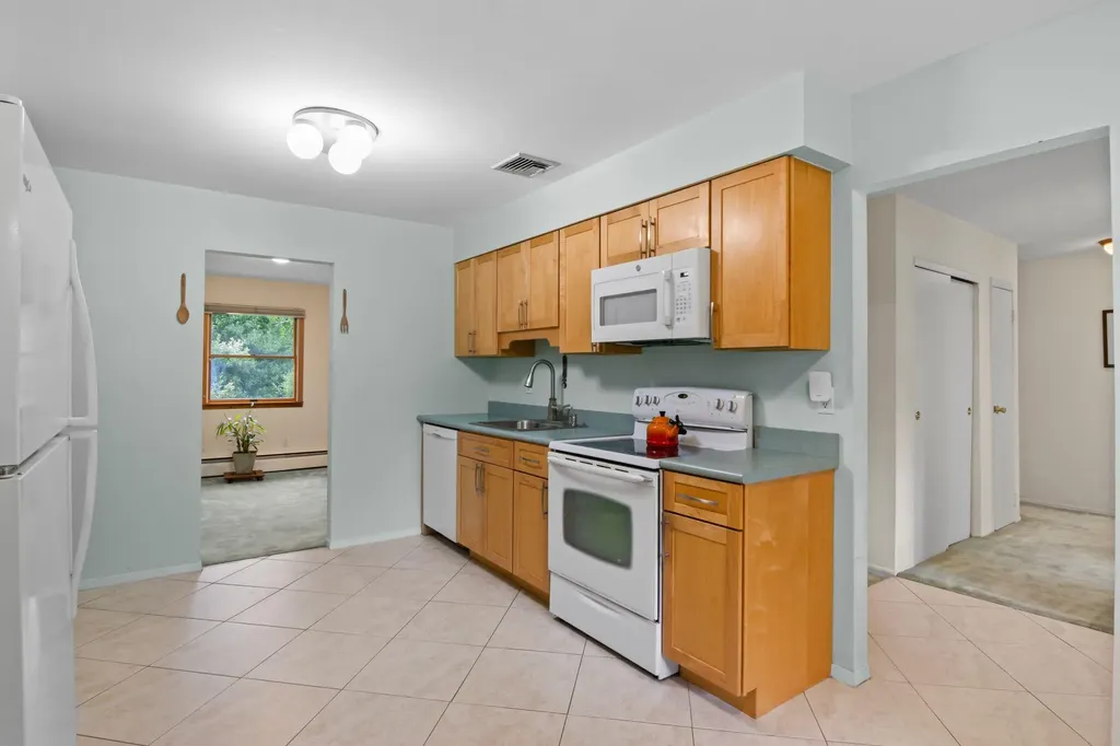 25 Teele Drive Coram NY 11727