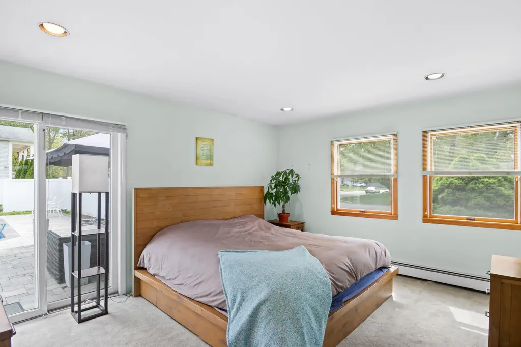 25 Teele Drive Coram NY 11727
