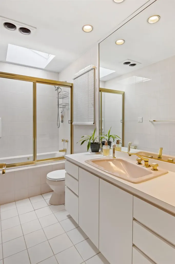 25 Teele Drive Coram NY 11727