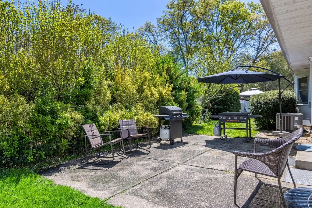 25 Teele Drive Coram NY 11727